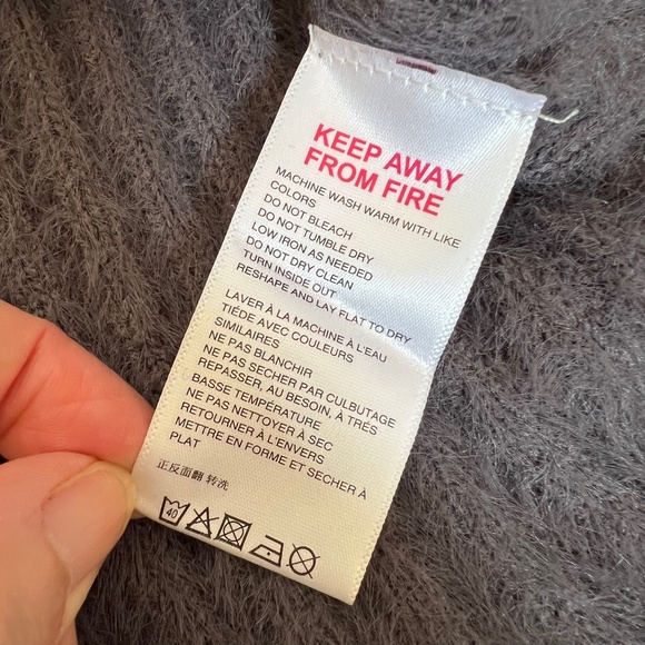 Urban Outfitters Rochelle Fuzzy Cropped Cardigan Gray - Picture 7 of 8